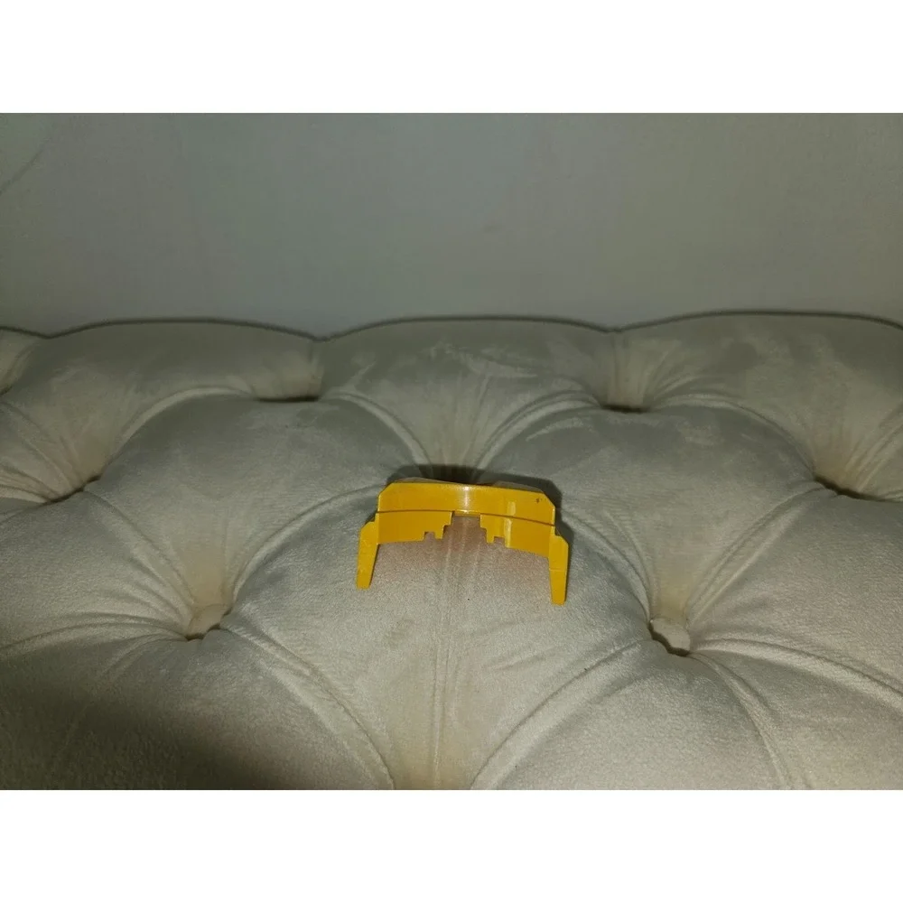 OEM Dyson DC07 Vacuum Genuine Used Part Yellow On Off Power‎ Switch Cover Button